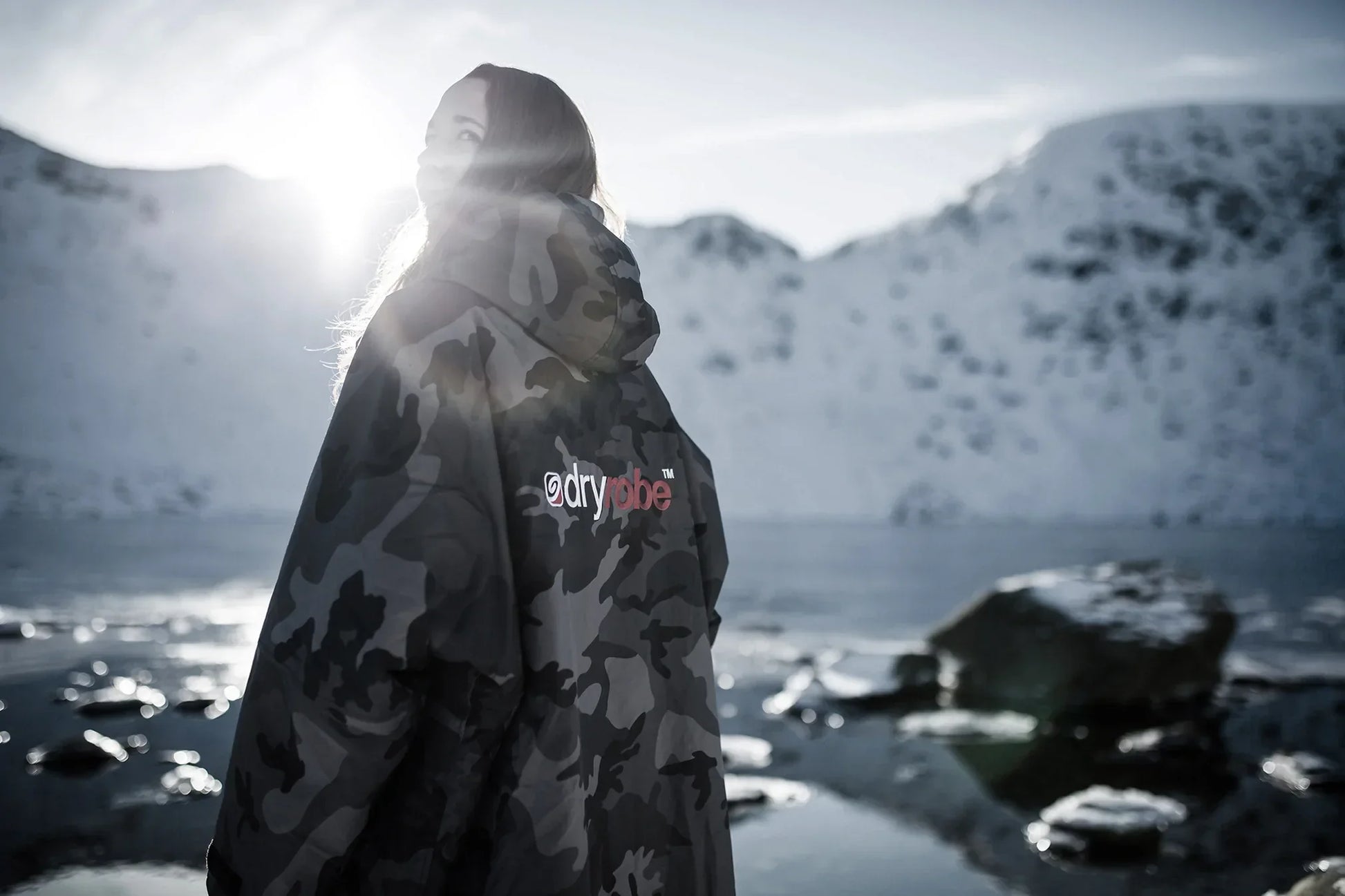  Dryrobe Advance Long Sleeve Black Camouflage - RECYCLED