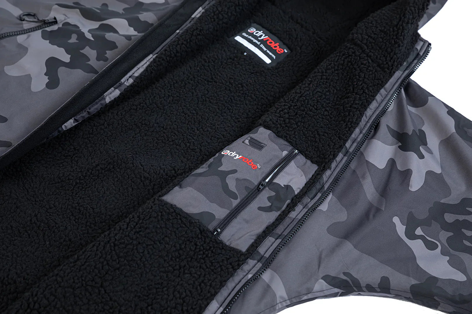  Dryrobe Advance Long Sleeve Black Camouflage - RECYCLED
